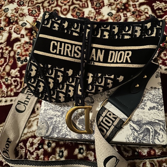 Christian Dior saddle bag - Picture 1 of 7